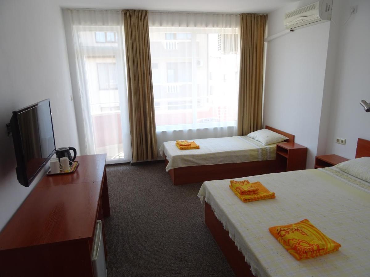 Dobrevi Guest House Primorsko Extérieur photo
