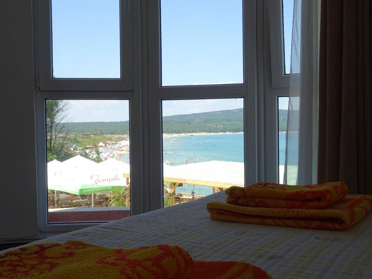 Dobrevi Guest House Primorsko Extérieur photo